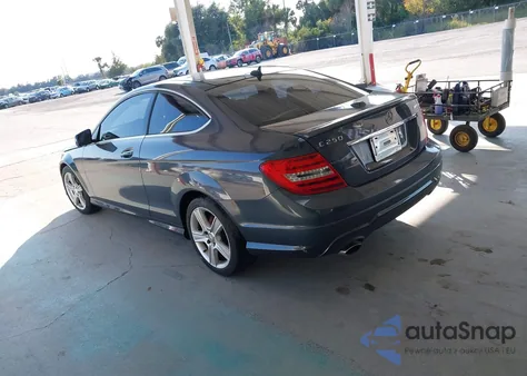 2013 Mercedes-Benz C 250 from USA, damaged, VIN WDDGJ4HB8DF988565